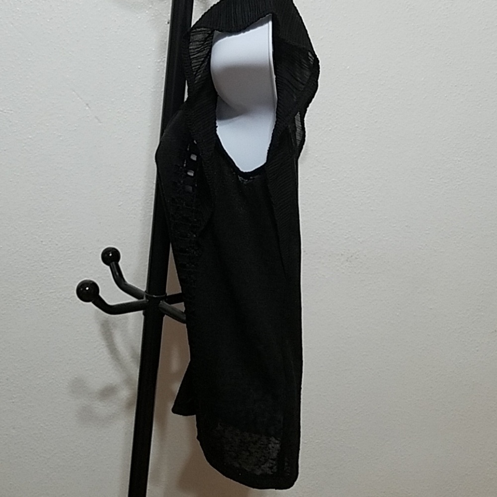 H&M blouse - Picture 3 of 5
